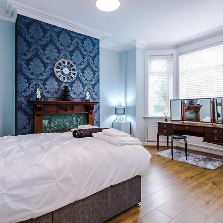 3 Bed Property, Upto 8 Guests Near City Centre Manchester Ngoại thất bức ảnh